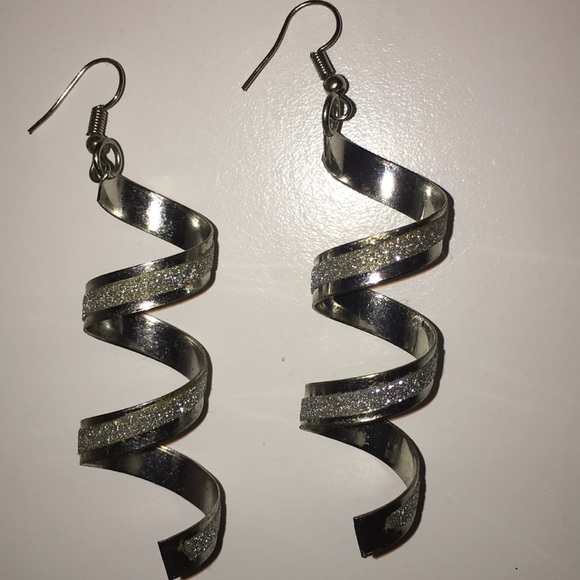 Jewelry - Earrings